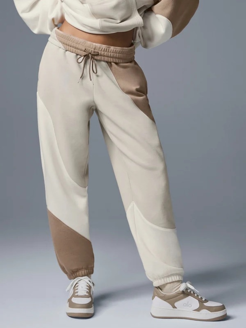 ALO Yoga NWOT Make Waves Jogger Size S